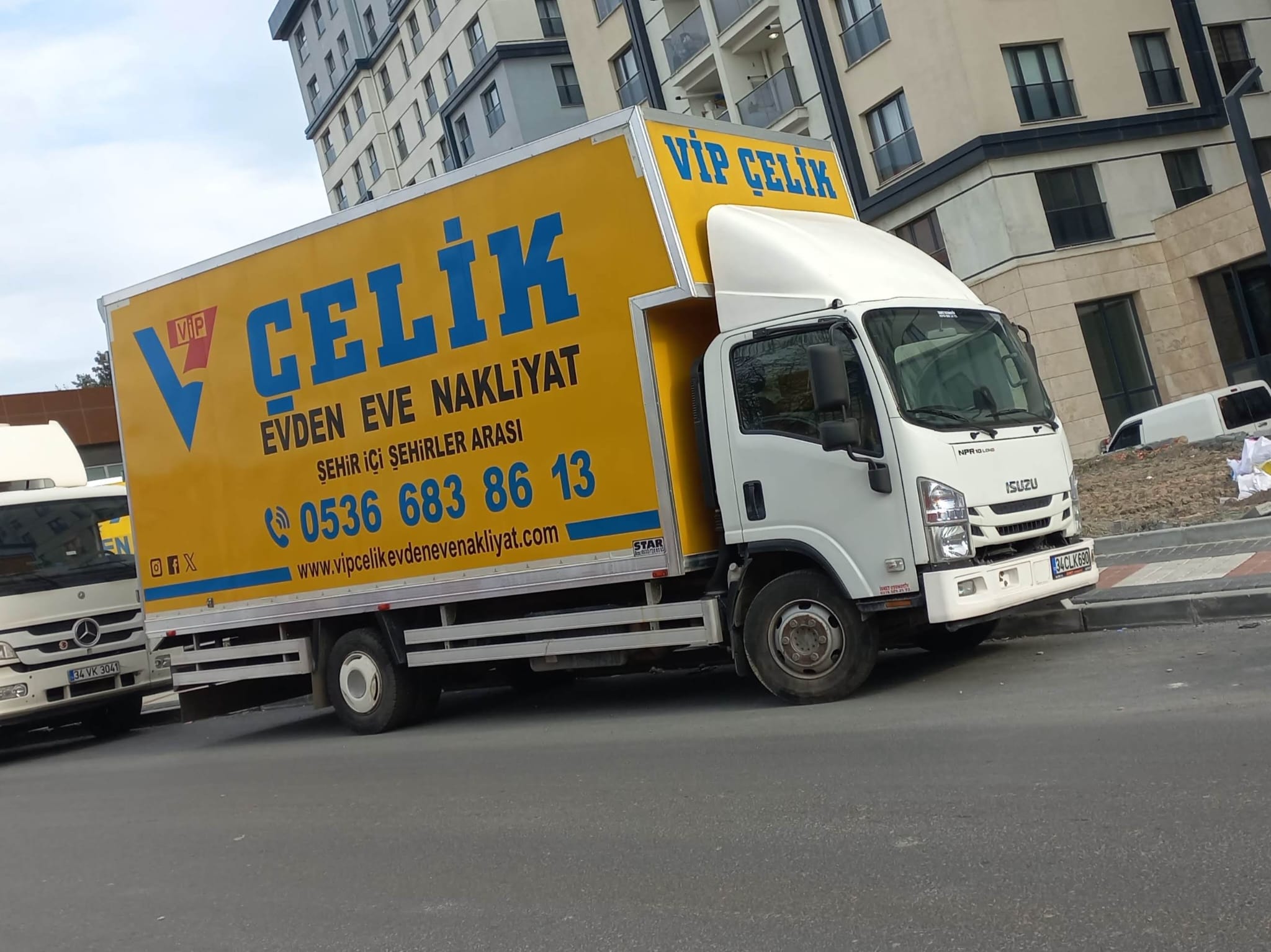 VİP Çelik evden eve nakliyat aracı